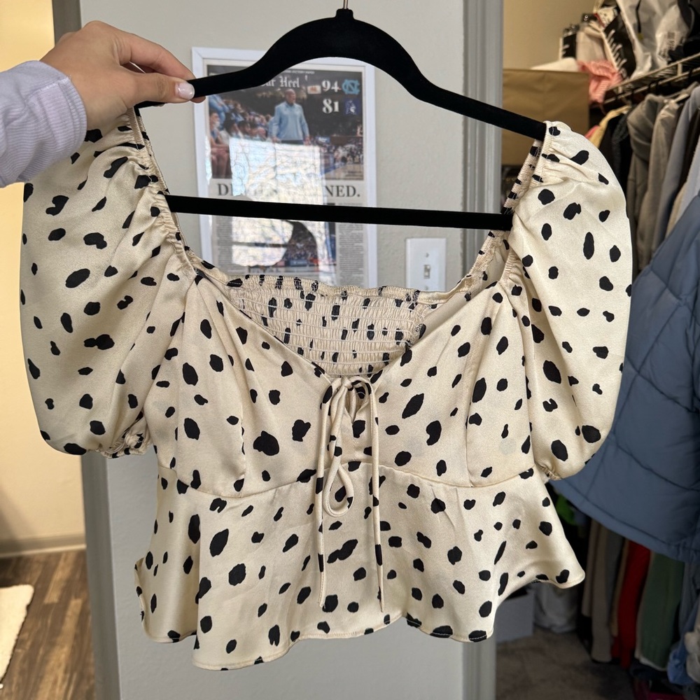 Super cute top!